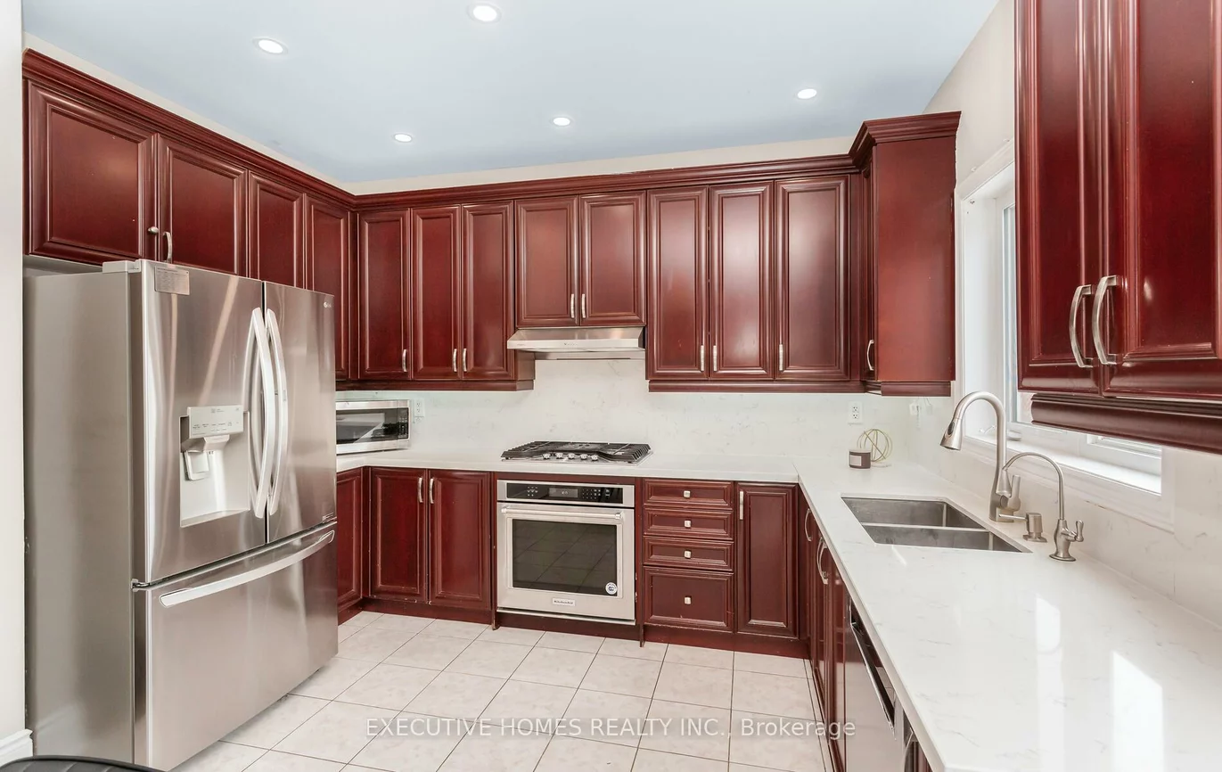 5352, Snowbird, Central Erin Mills, Mississauga