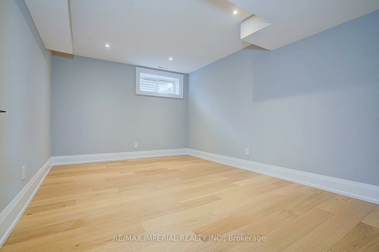 1832, Pine Siskin, Erin Mills, Mississauga