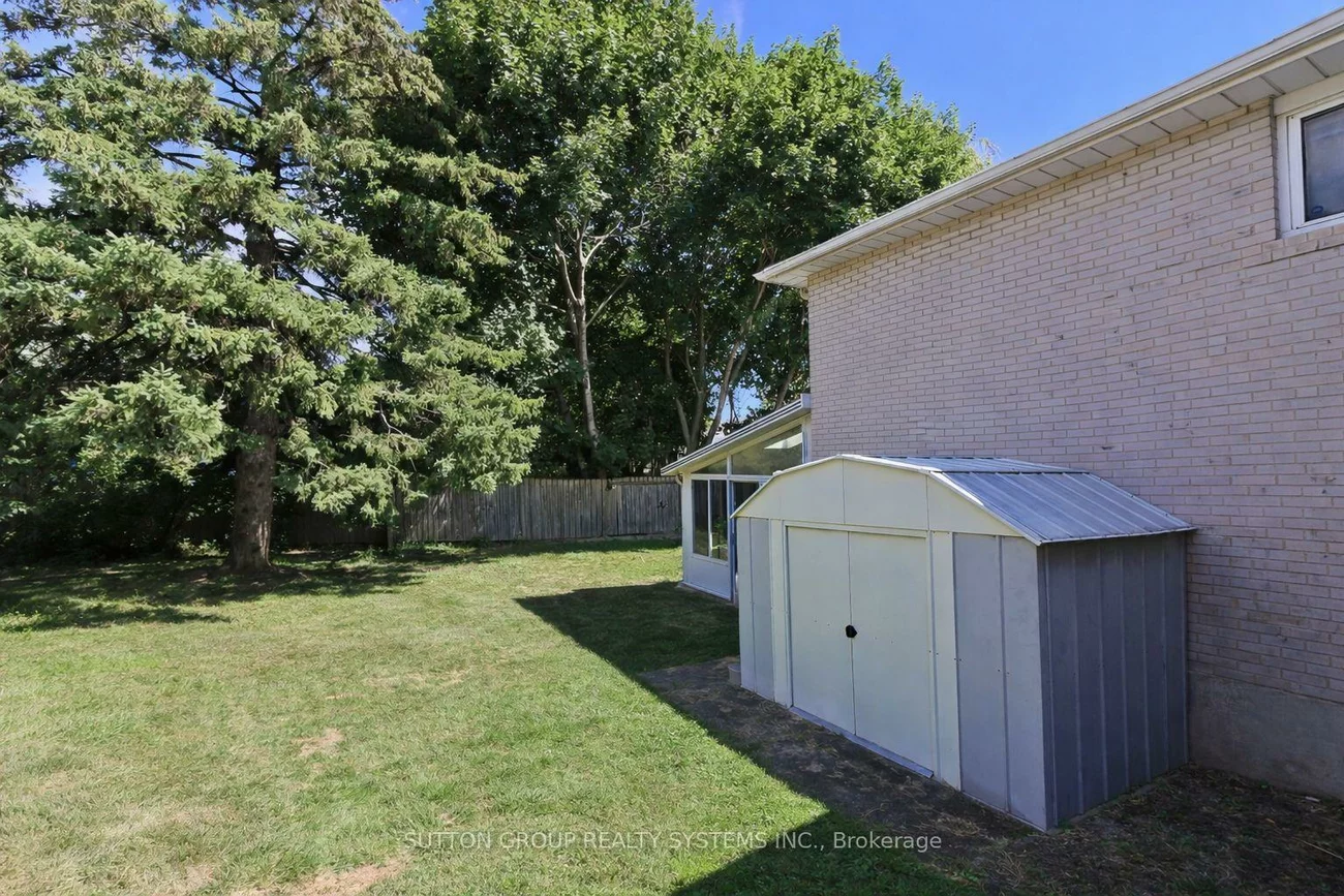 1535, Thetford, Clarkson, Mississauga