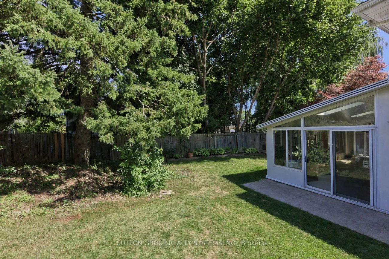 1535, Thetford, Clarkson, Mississauga