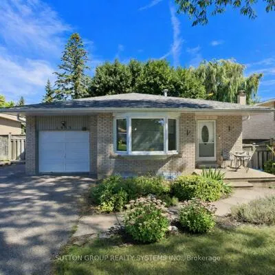 1535, Thetford, Clarkson, Mississauga