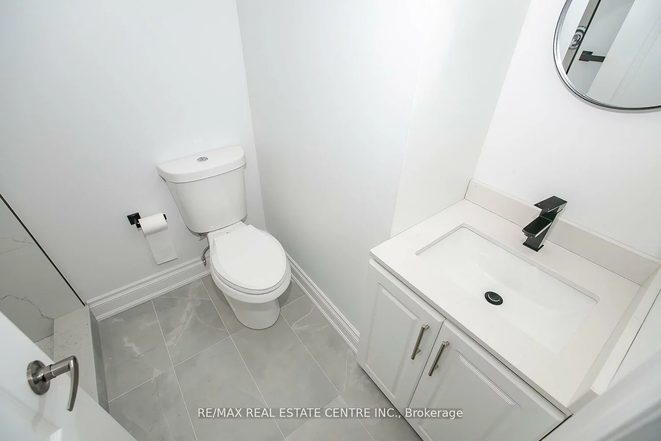 6978, Estoril, Meadowvale, Mississauga