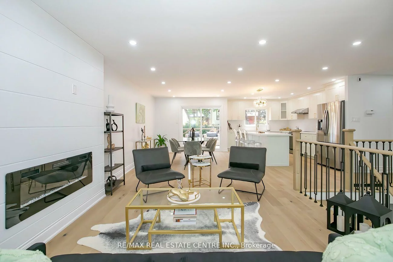 6978, Estoril, Meadowvale, Mississauga