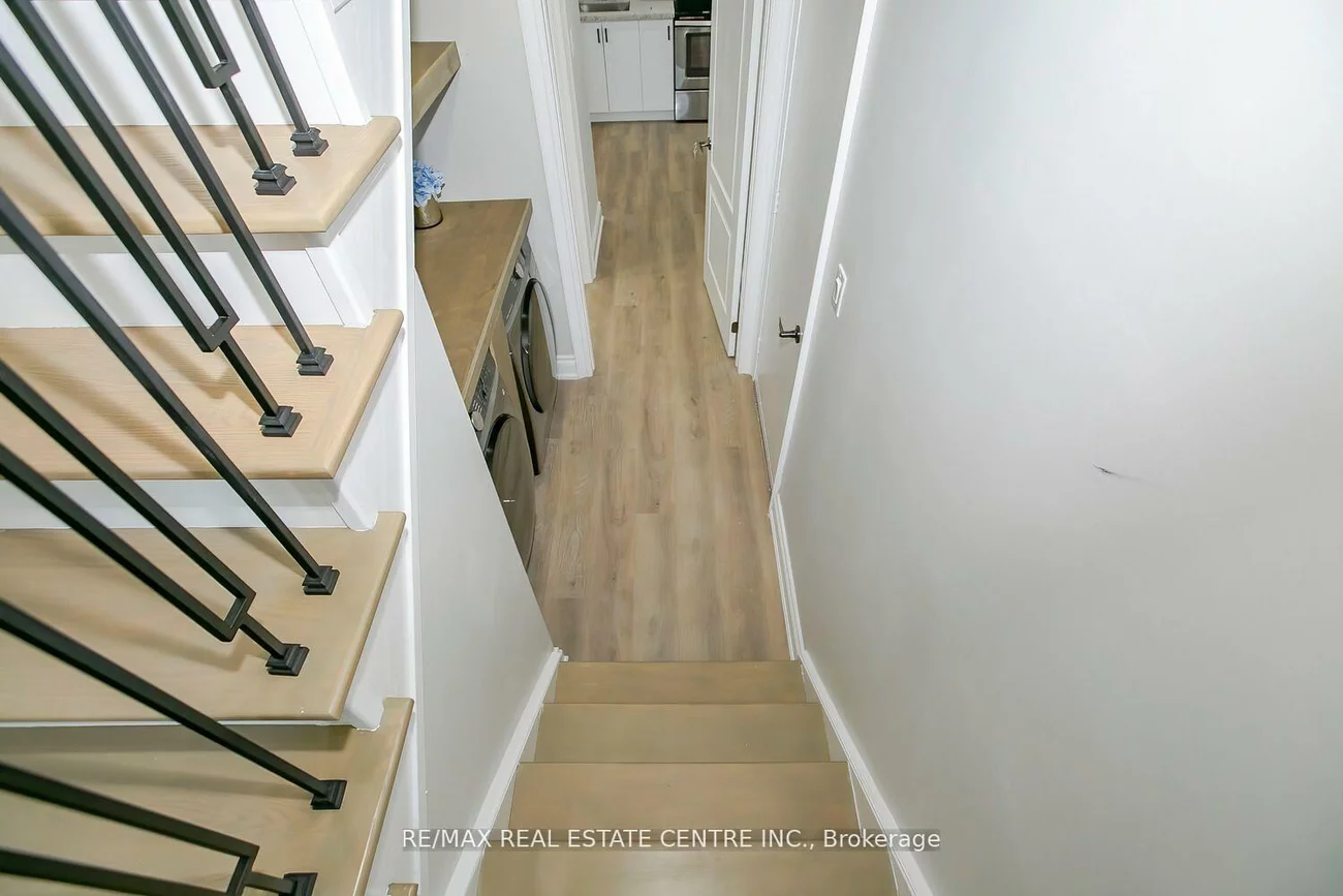 6978, Estoril, Meadowvale, Mississauga