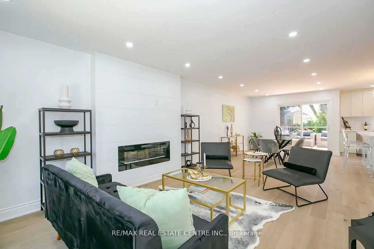 6978, Estoril, Meadowvale, Mississauga