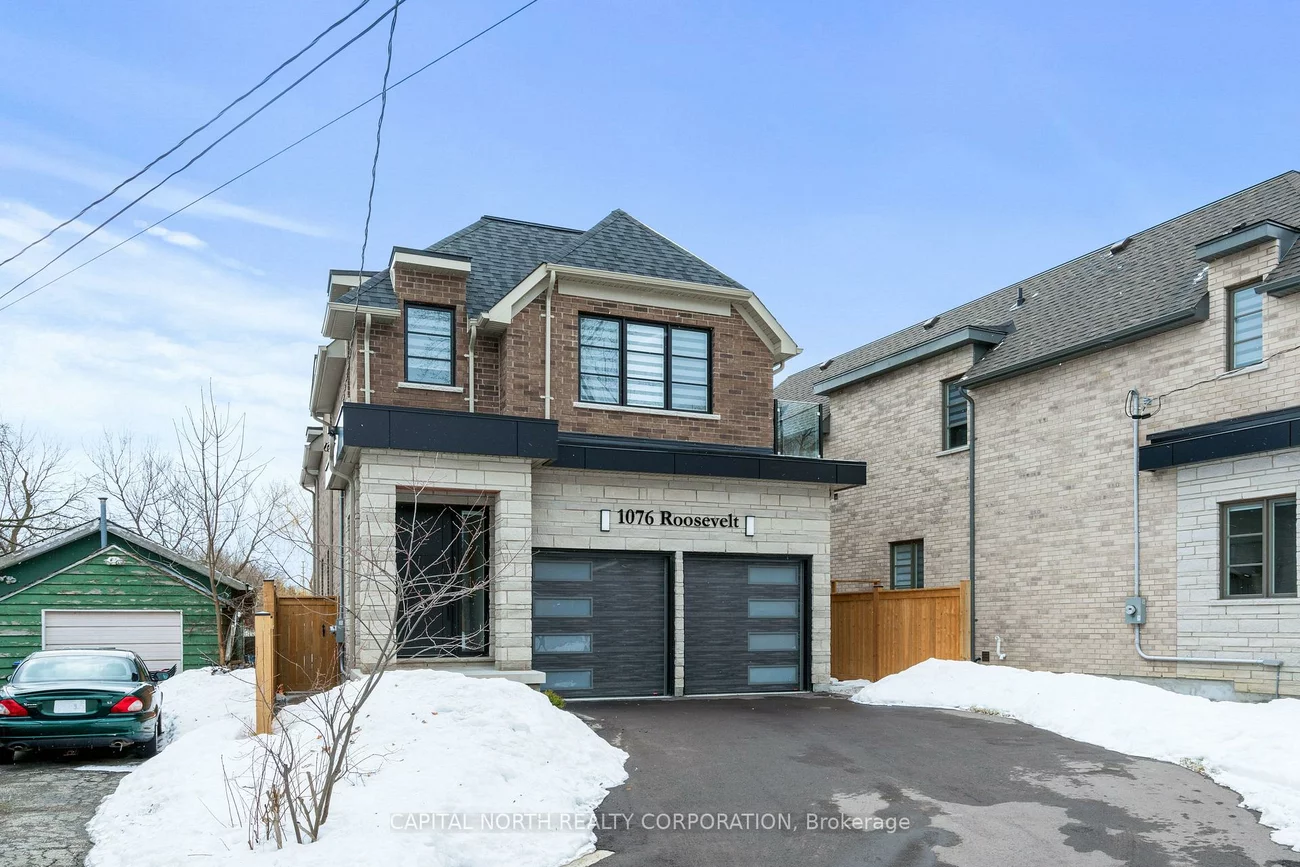 1076, Roosevelt, Lakeview, Mississauga
