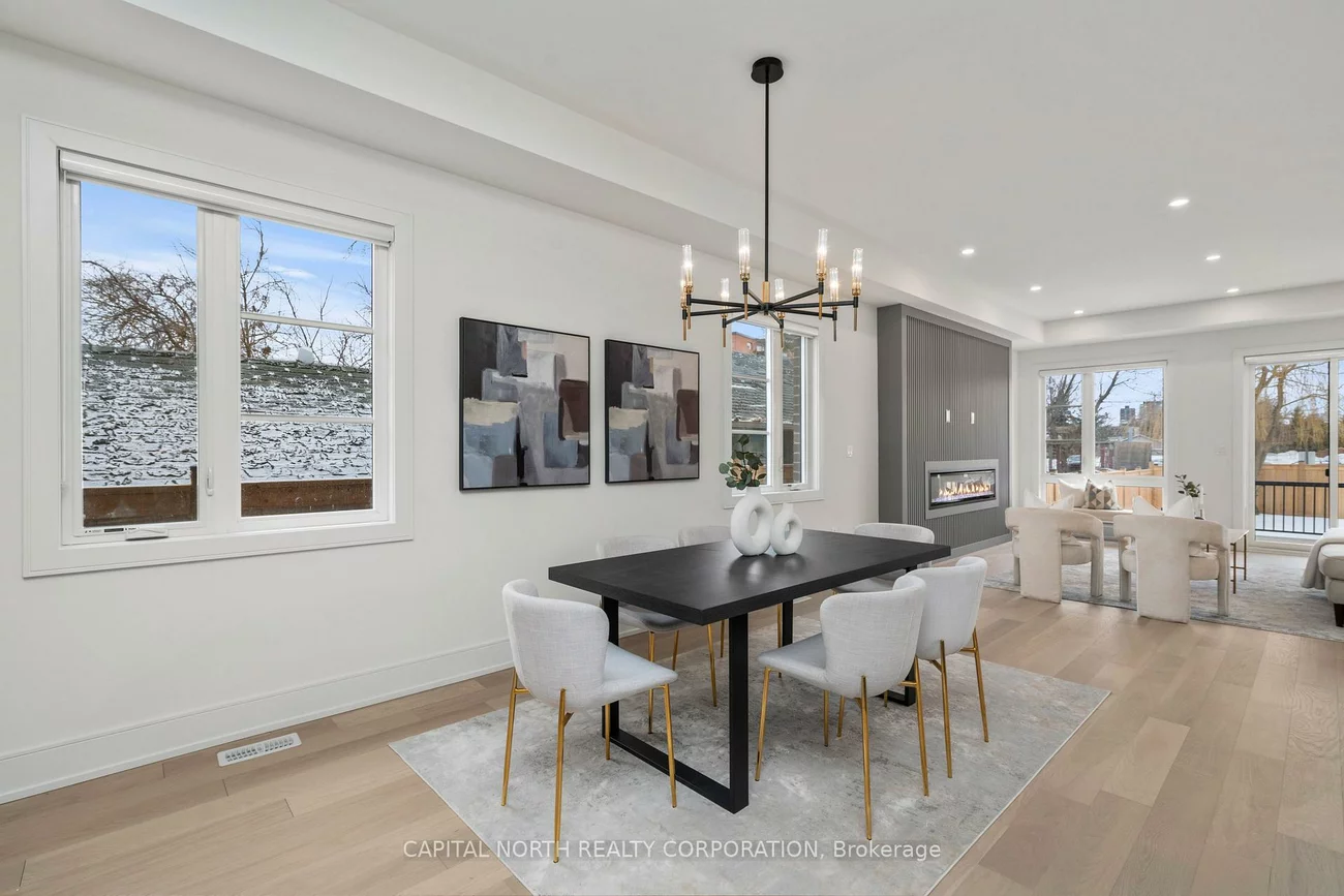 1076, Roosevelt, Lakeview, Mississauga