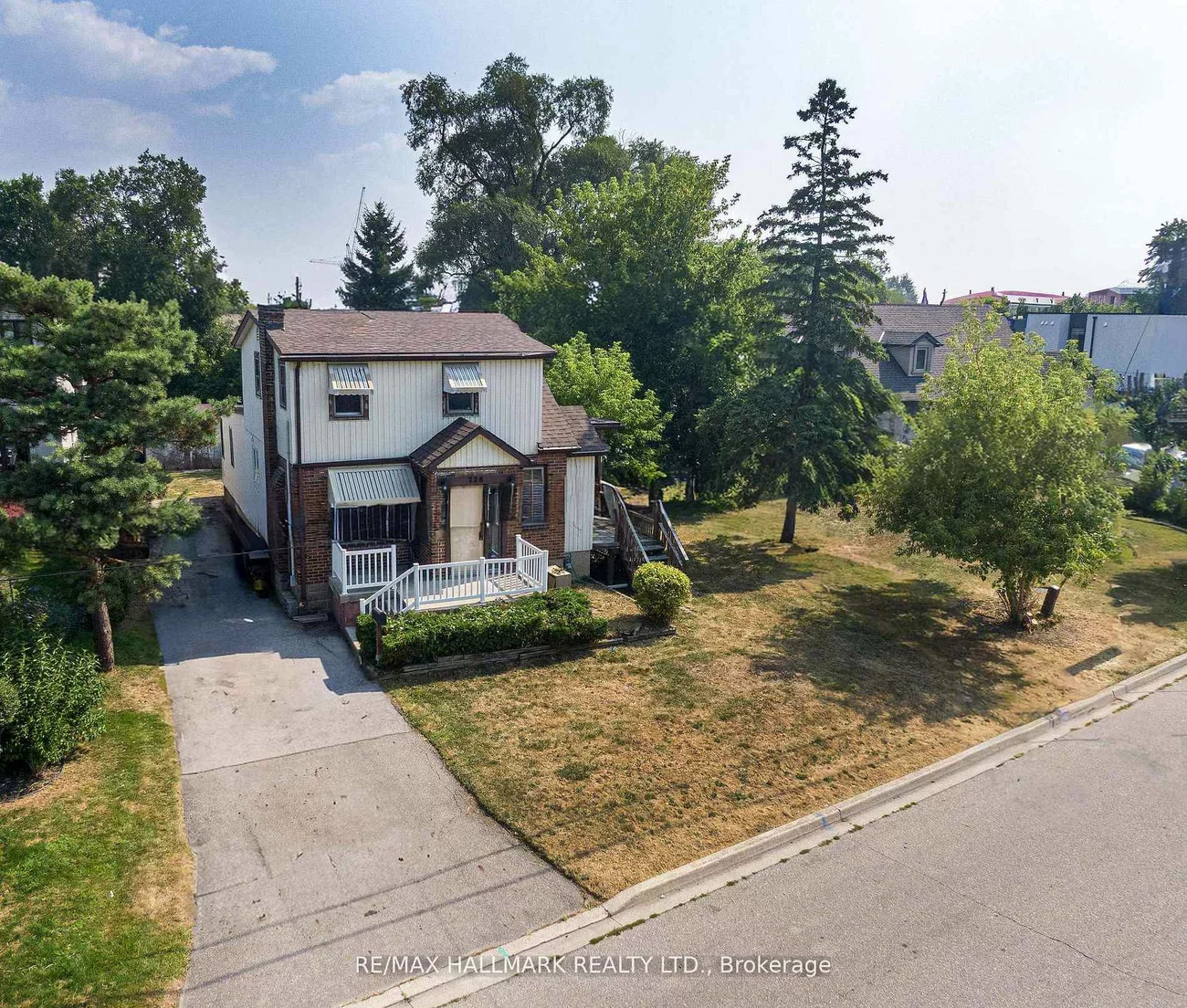 724-728, Montbeck, Lakeview, Mississauga