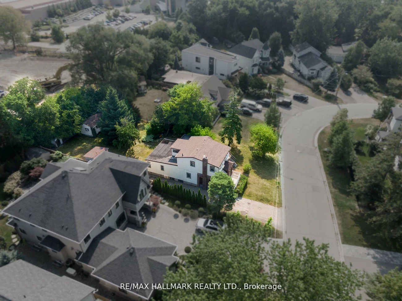 724-728, Montbeck, Lakeview, Mississauga