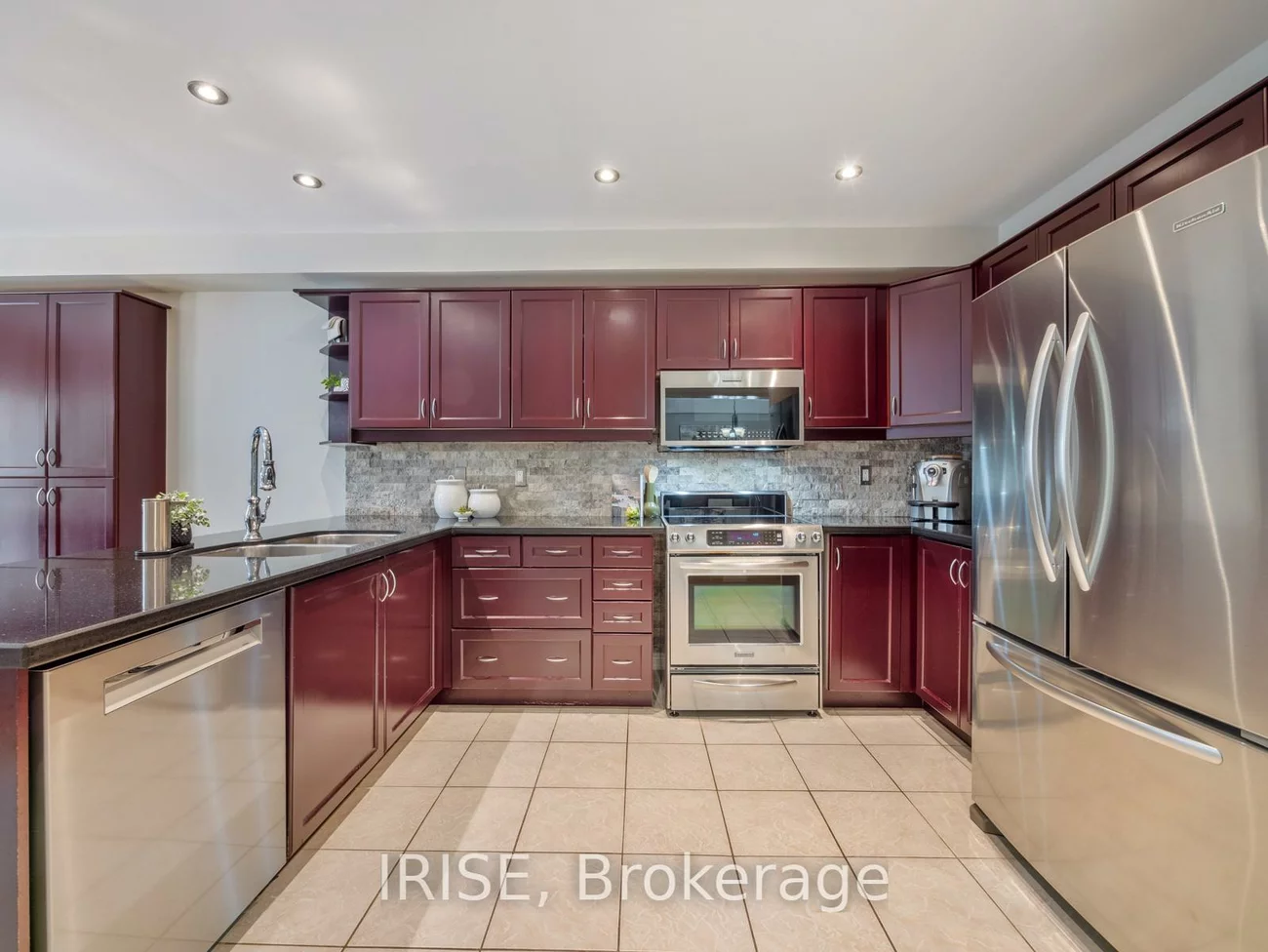 855, Knotty Pine, Meadowvale Village, Mississauga