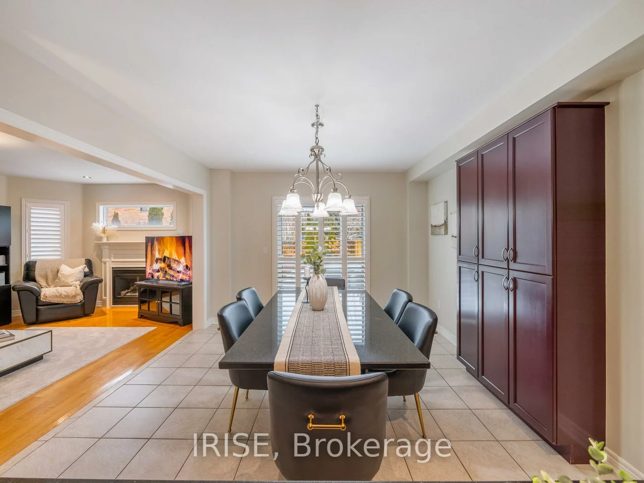 855, Knotty Pine, Meadowvale Village, Mississauga