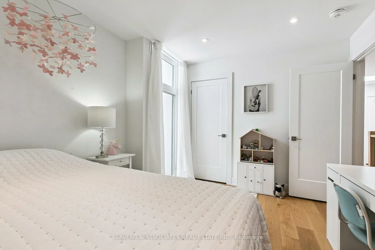 1040, Enola, Lakeview, Mississauga