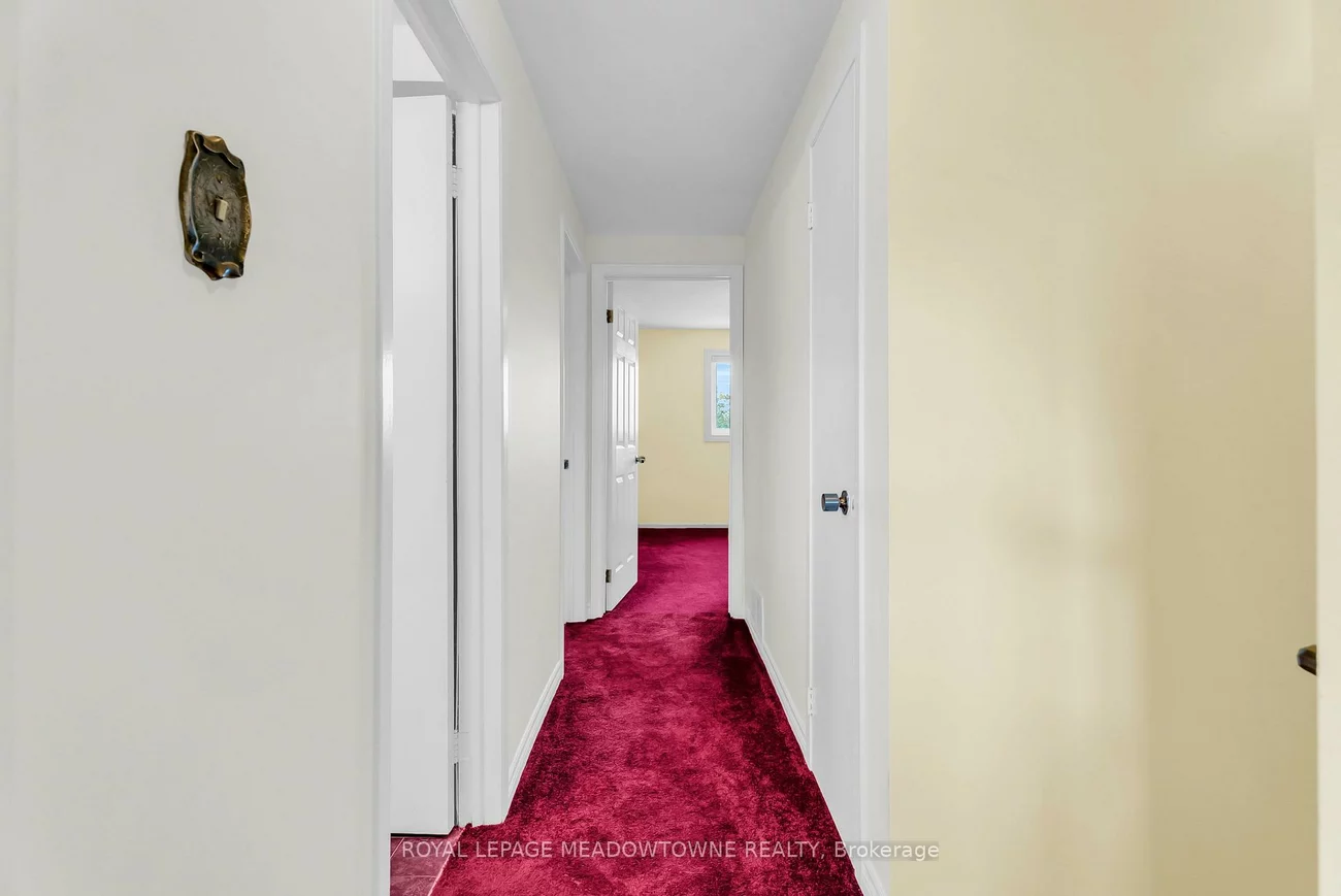 7734, Benavon, Malton, Mississauga