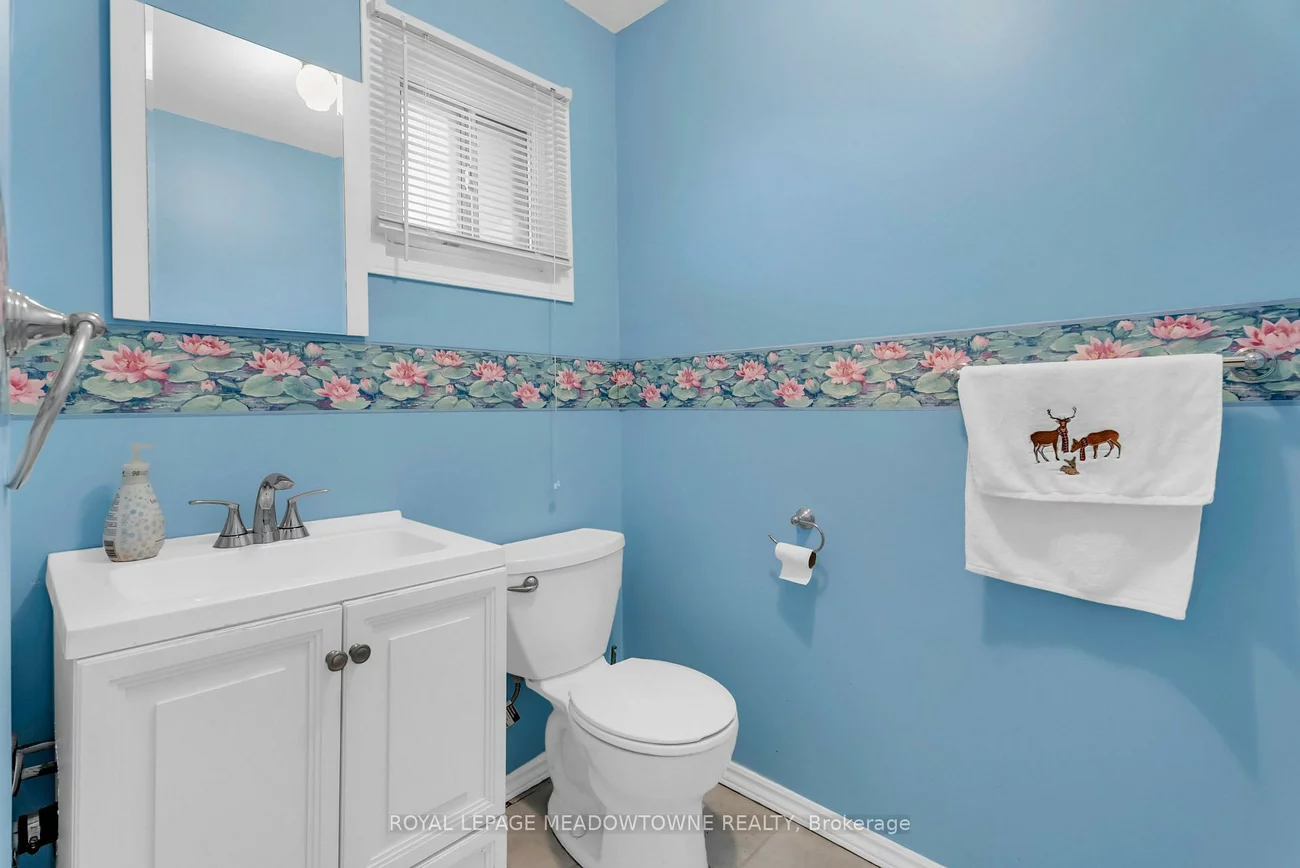 7734, Benavon, Malton, Mississauga