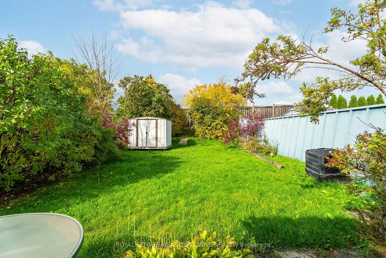 7734, Benavon, Malton, Mississauga