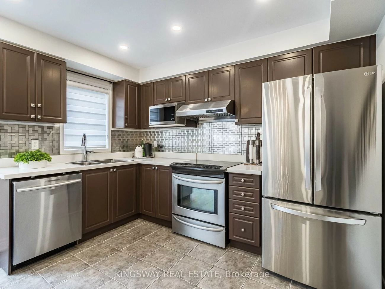 3221, Redpath, Lisgar, Mississauga