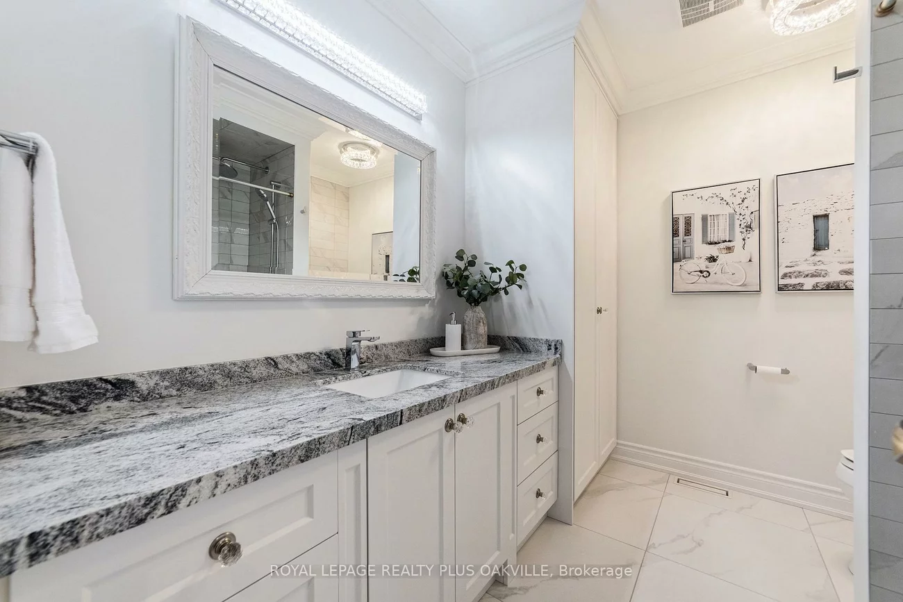 1189, Glen, Lorne Park, Mississauga