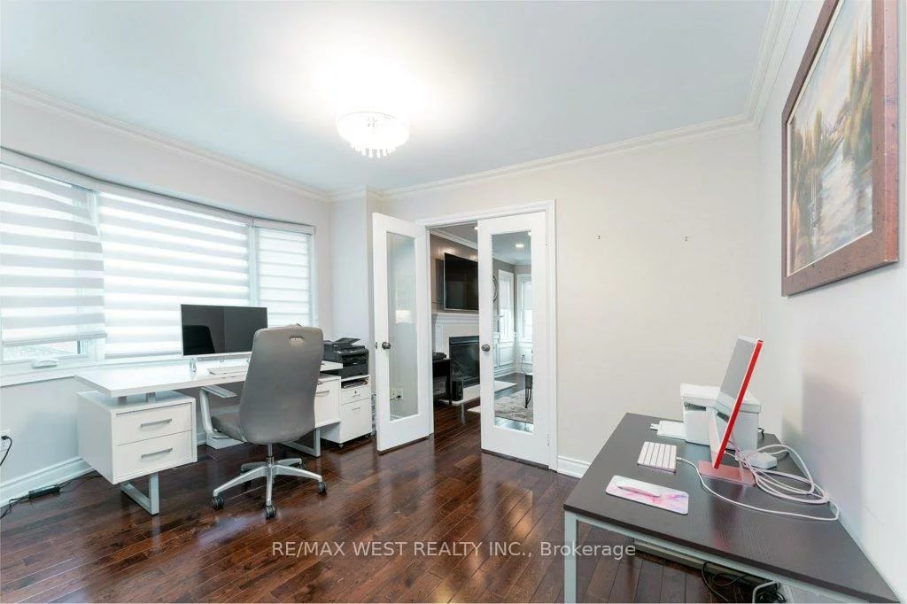 1806, Sevenoaks, Sheridan, Mississauga