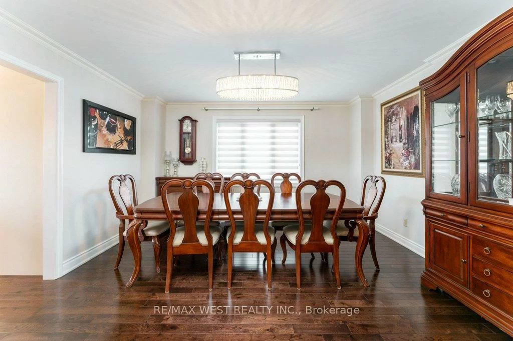 1806, Sevenoaks, Sheridan, Mississauga