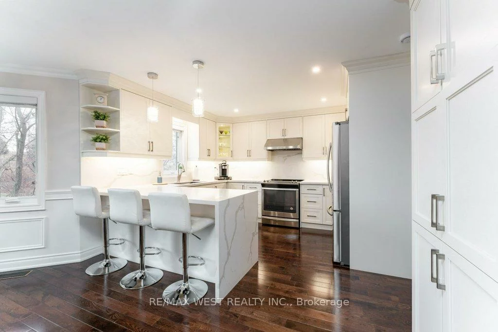 1806, Sevenoaks, Sheridan, Mississauga