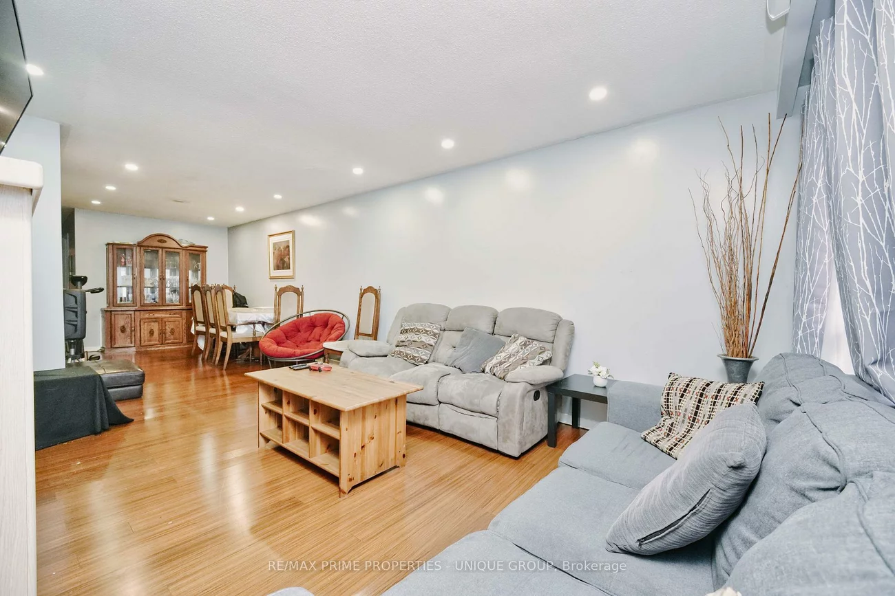 7001, Chigwel, Malton, Mississauga