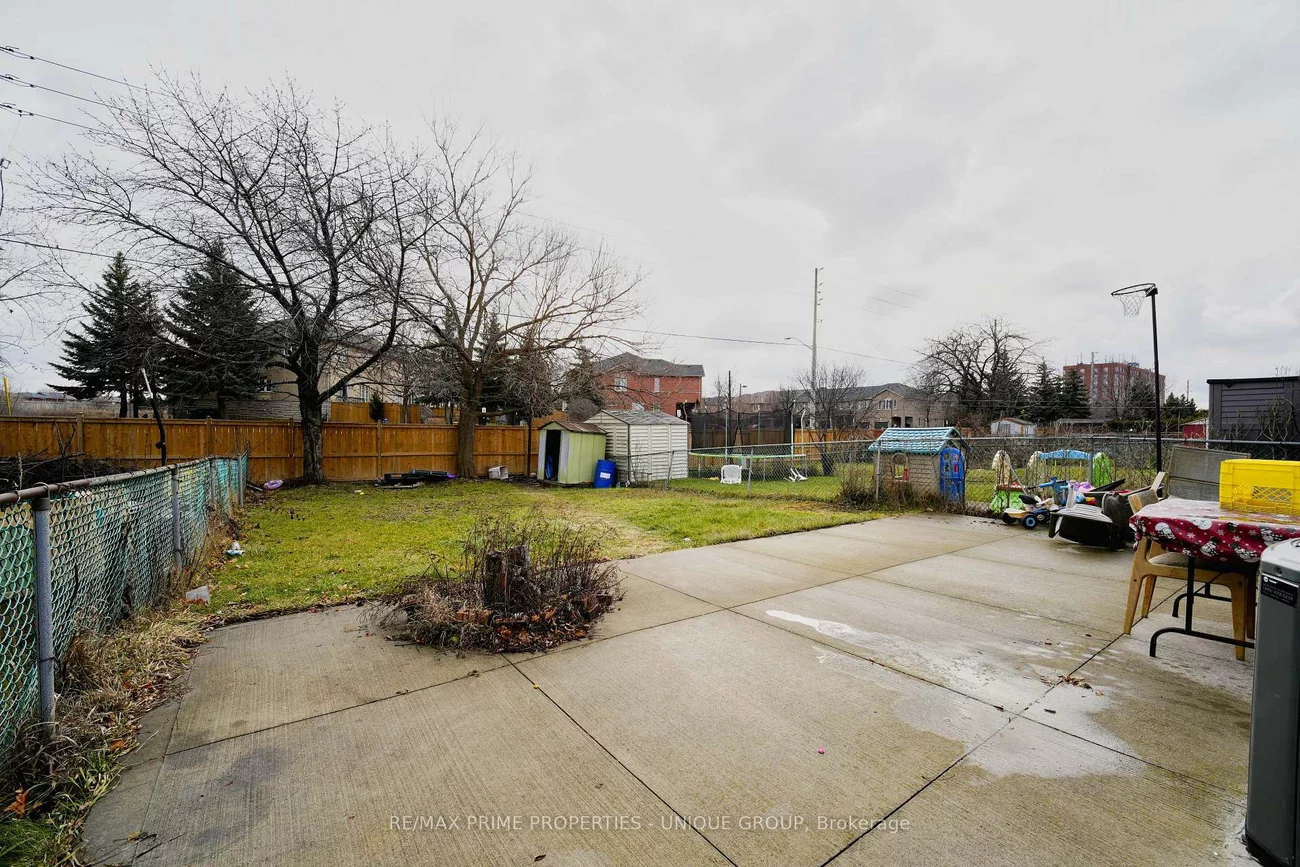 7001, Chigwel, Malton, Mississauga