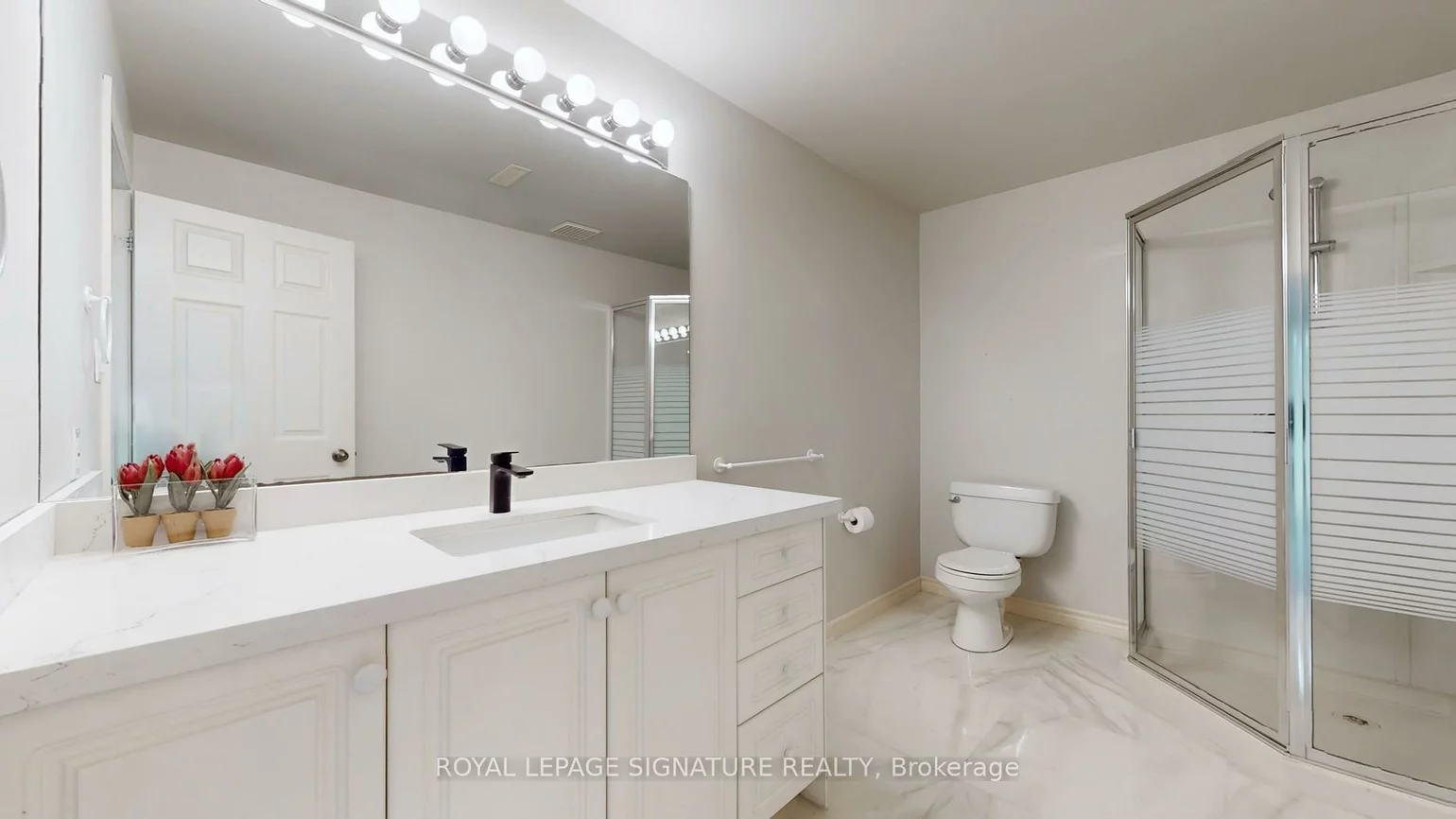 4086, Summit, Erin Mills, Mississauga