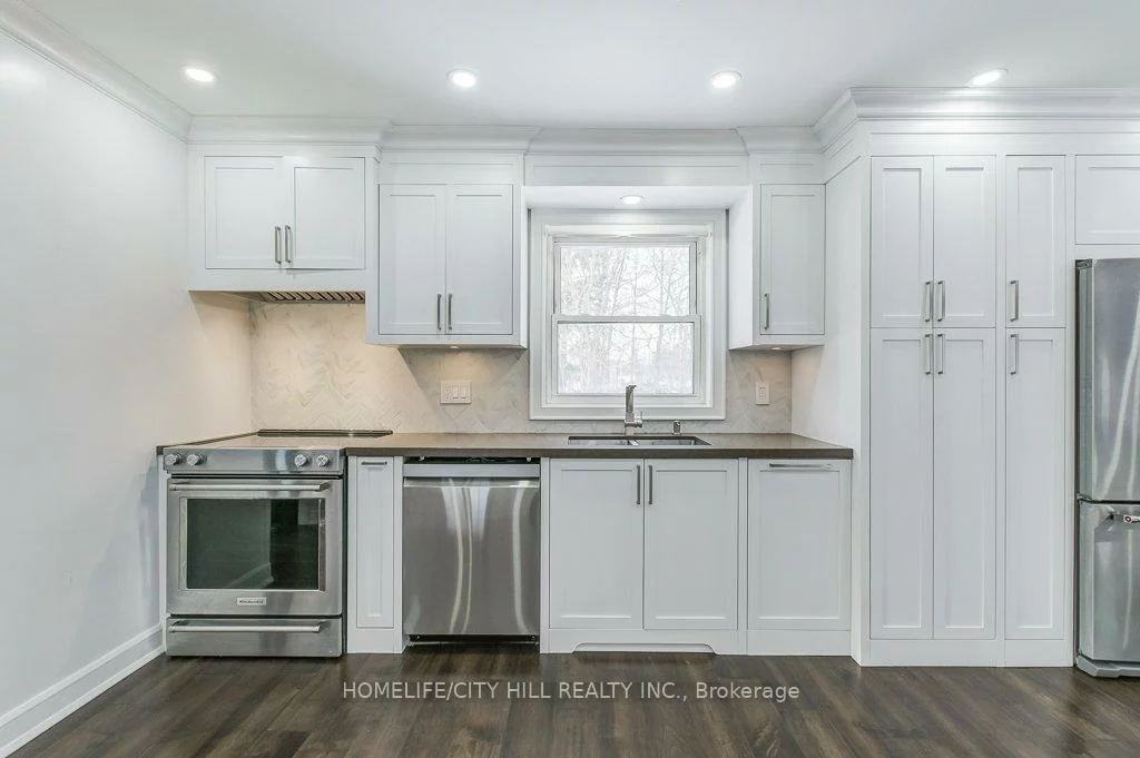 867, Melton, Lakeview, Mississauga