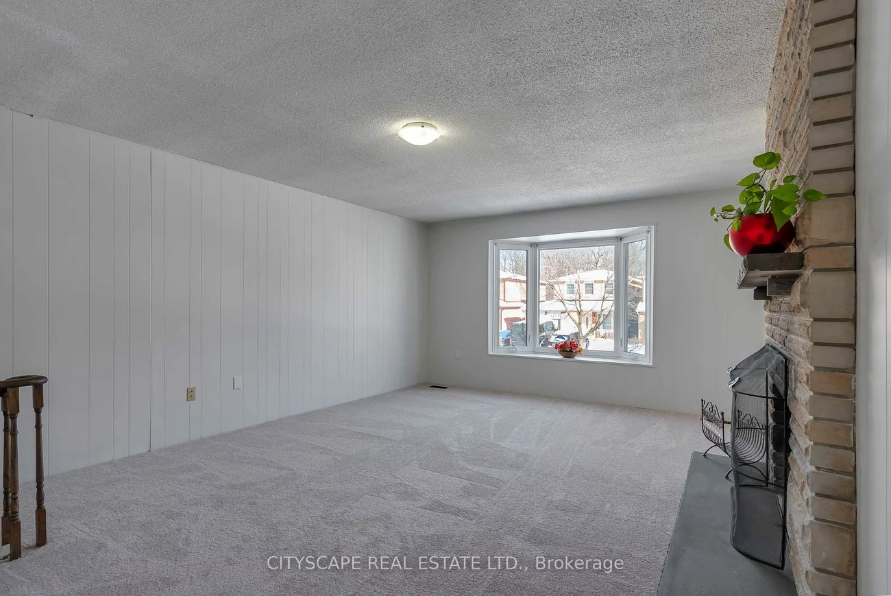 1210, Shagbark, Creditview, Mississauga