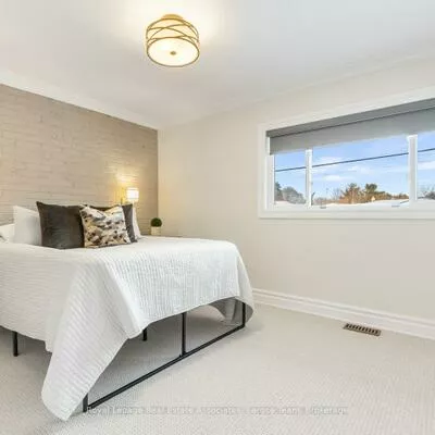 2176, Florian, Cooksville, Mississauga