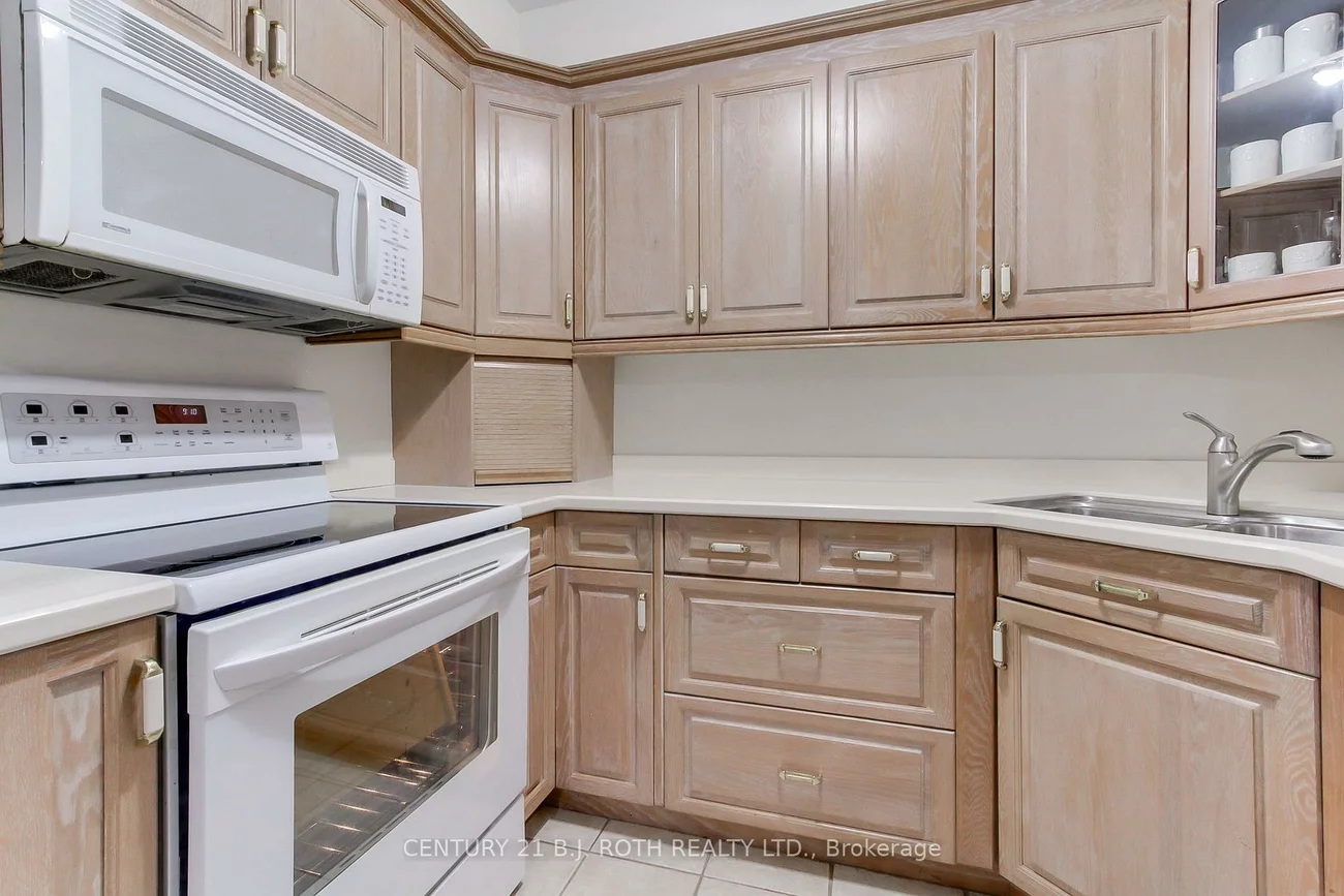 323, Hillside, Streetsville, Mississauga