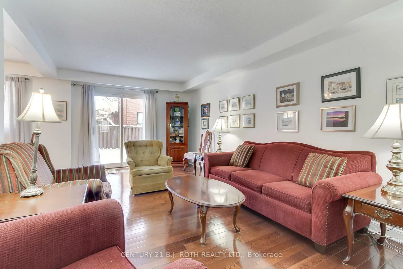 323, Hillside, Streetsville, Mississauga