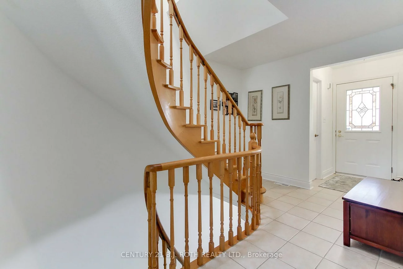 323, Hillside, Streetsville, Mississauga