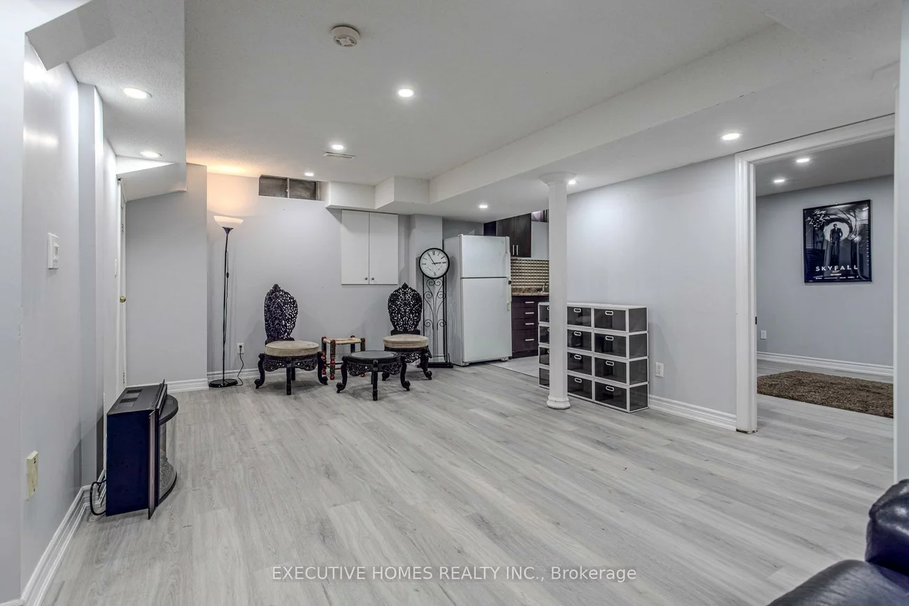 1192, Dream Crest, East Credit, Mississauga