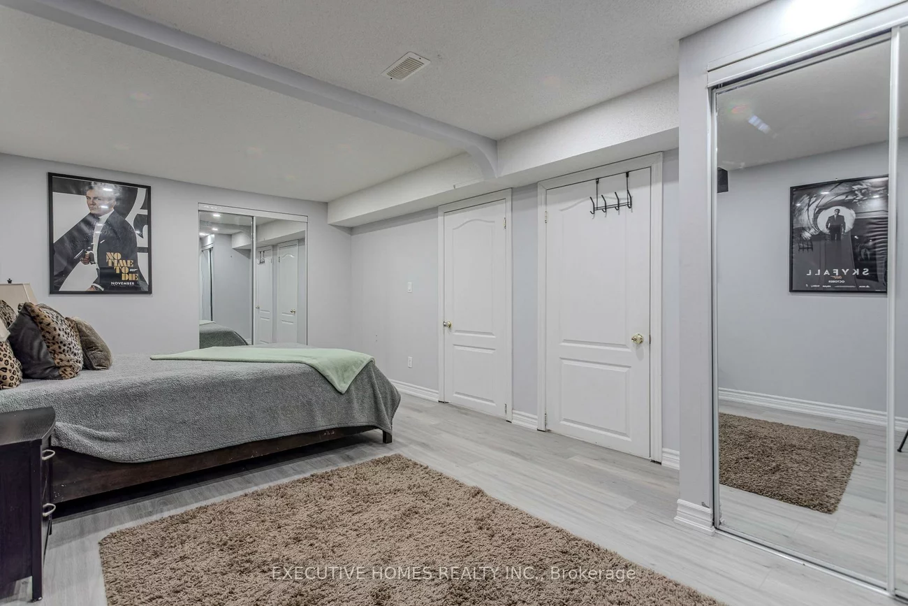 1192, Dream Crest, East Credit, Mississauga