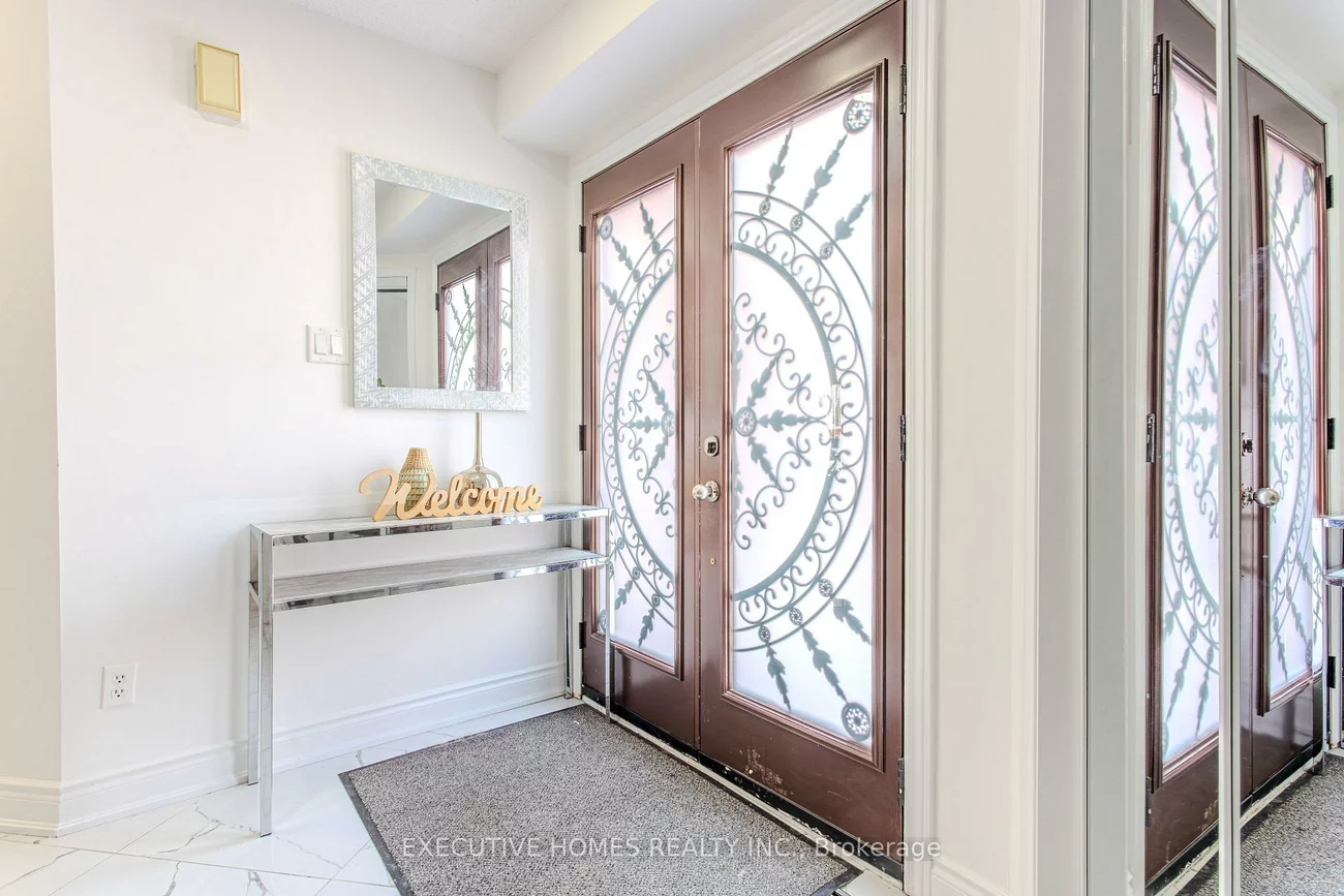 1192, Dream Crest, East Credit, Mississauga