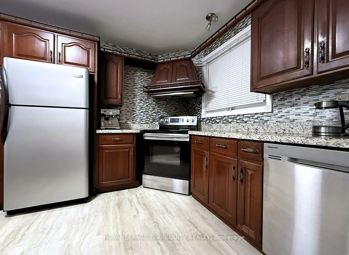 1704, Oberon, Applewood, Mississauga