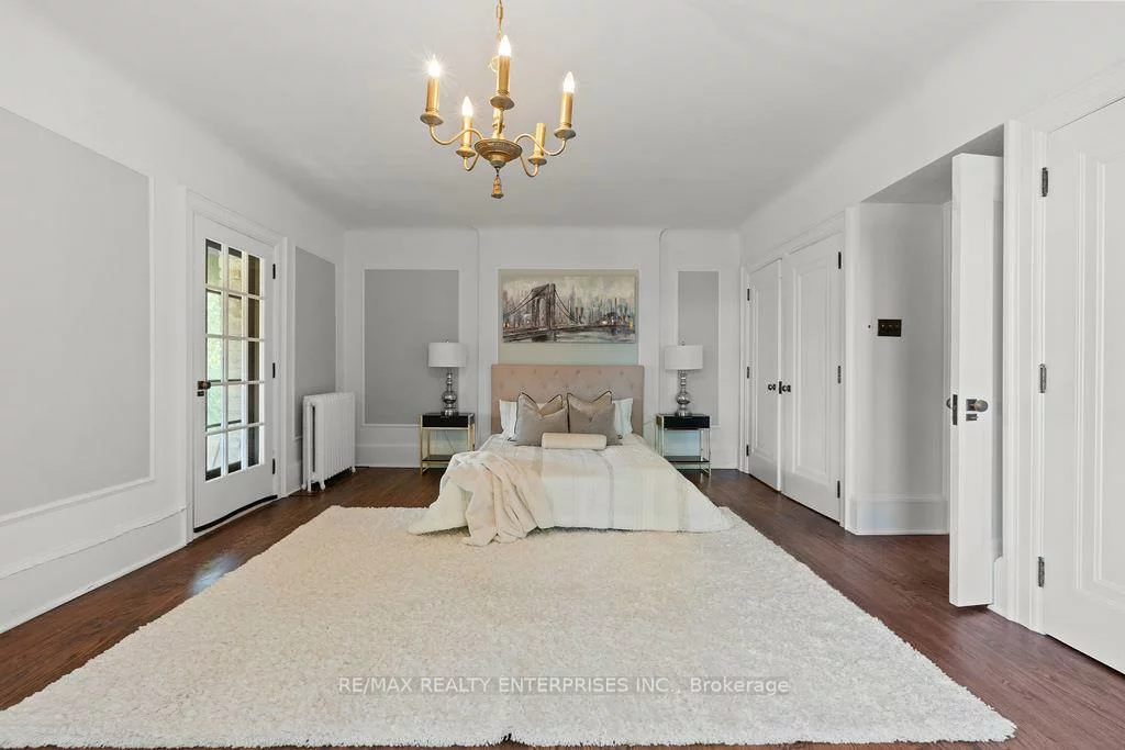 1520, Pinetree, Mineola, Mississauga