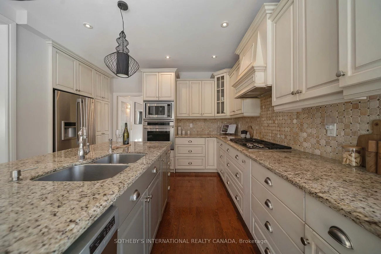 1939, Calgary, Lorne Park, Mississauga