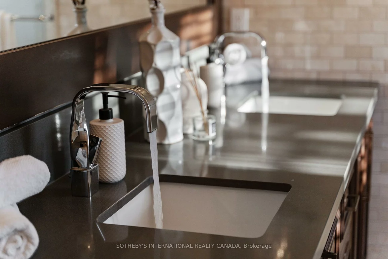 1939, Calgary, Lorne Park, Mississauga