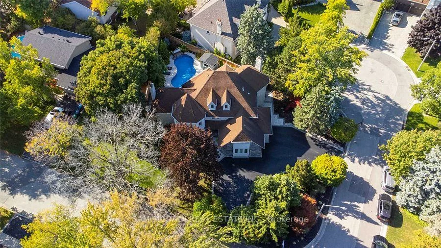 2064, Almira, Sheridan, Mississauga