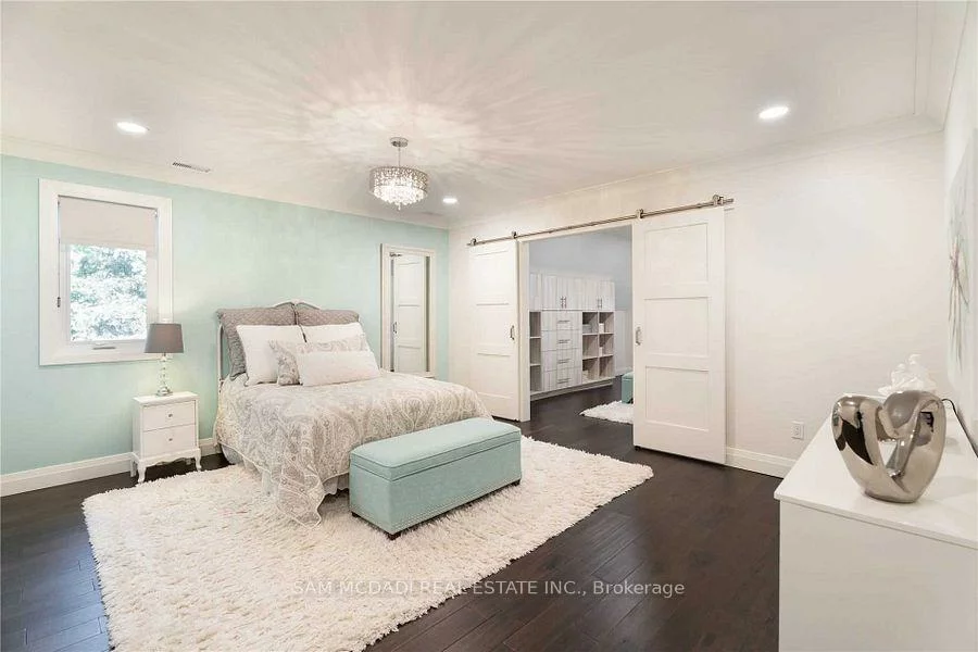 2064, Almira, Sheridan, Mississauga