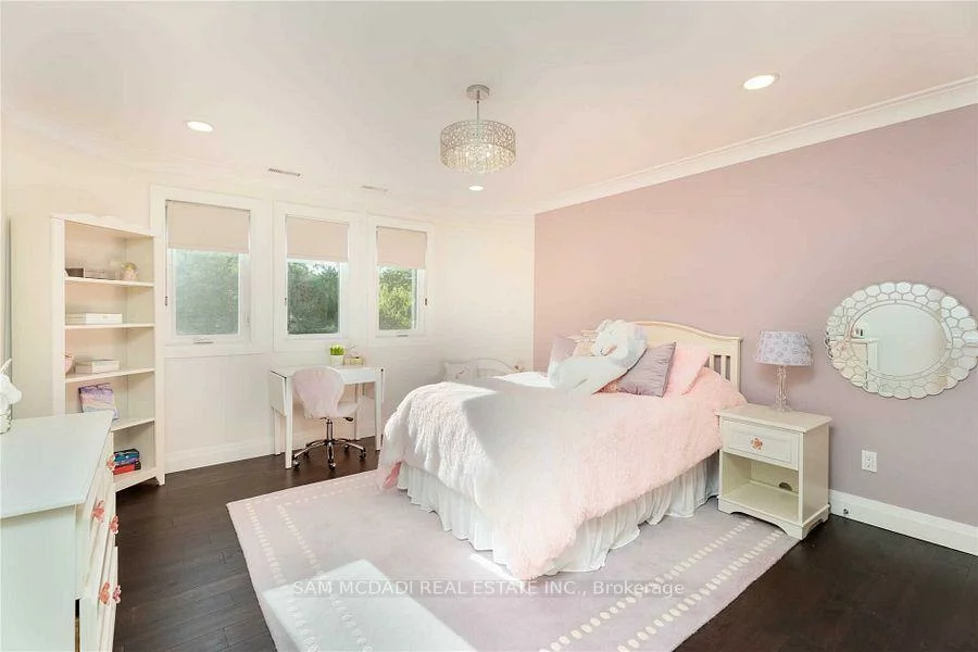 2064, Almira, Sheridan, Mississauga