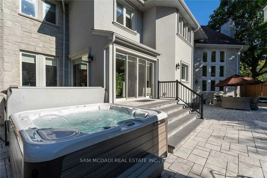 2064, Almira, Sheridan, Mississauga