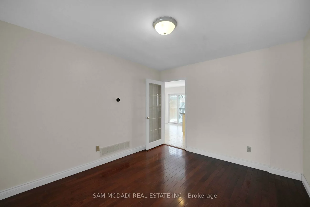 5275, Thornwood, Hurontario, Mississauga