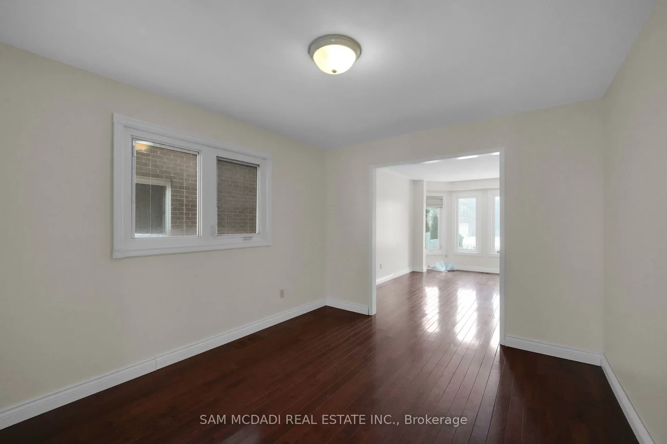 5275, Thornwood, Hurontario, Mississauga