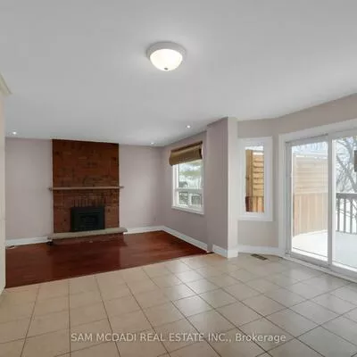 5275, Thornwood, Hurontario, Mississauga