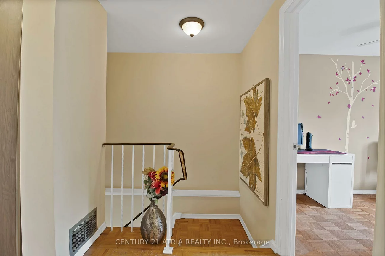 2616, Widemarr, Clarkson, Mississauga