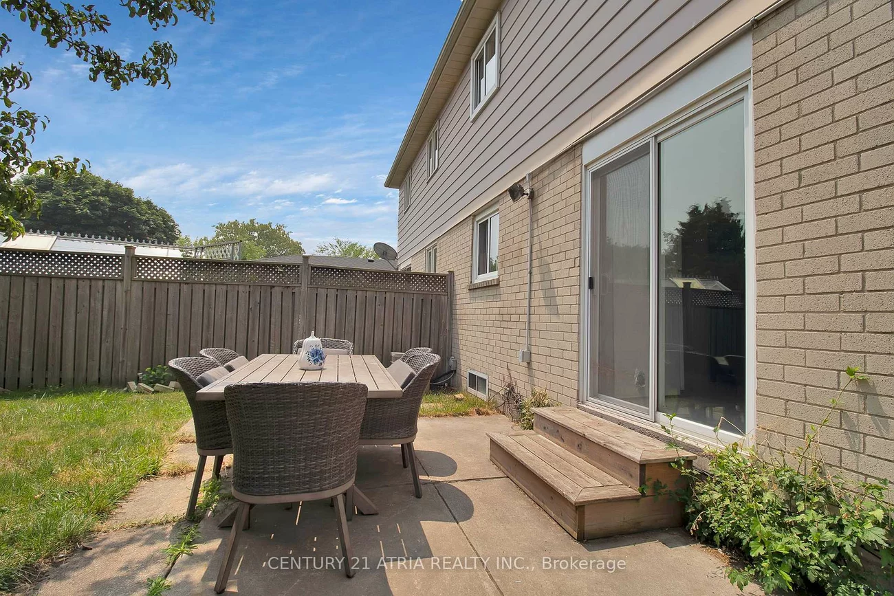 2616, Widemarr, Clarkson, Mississauga