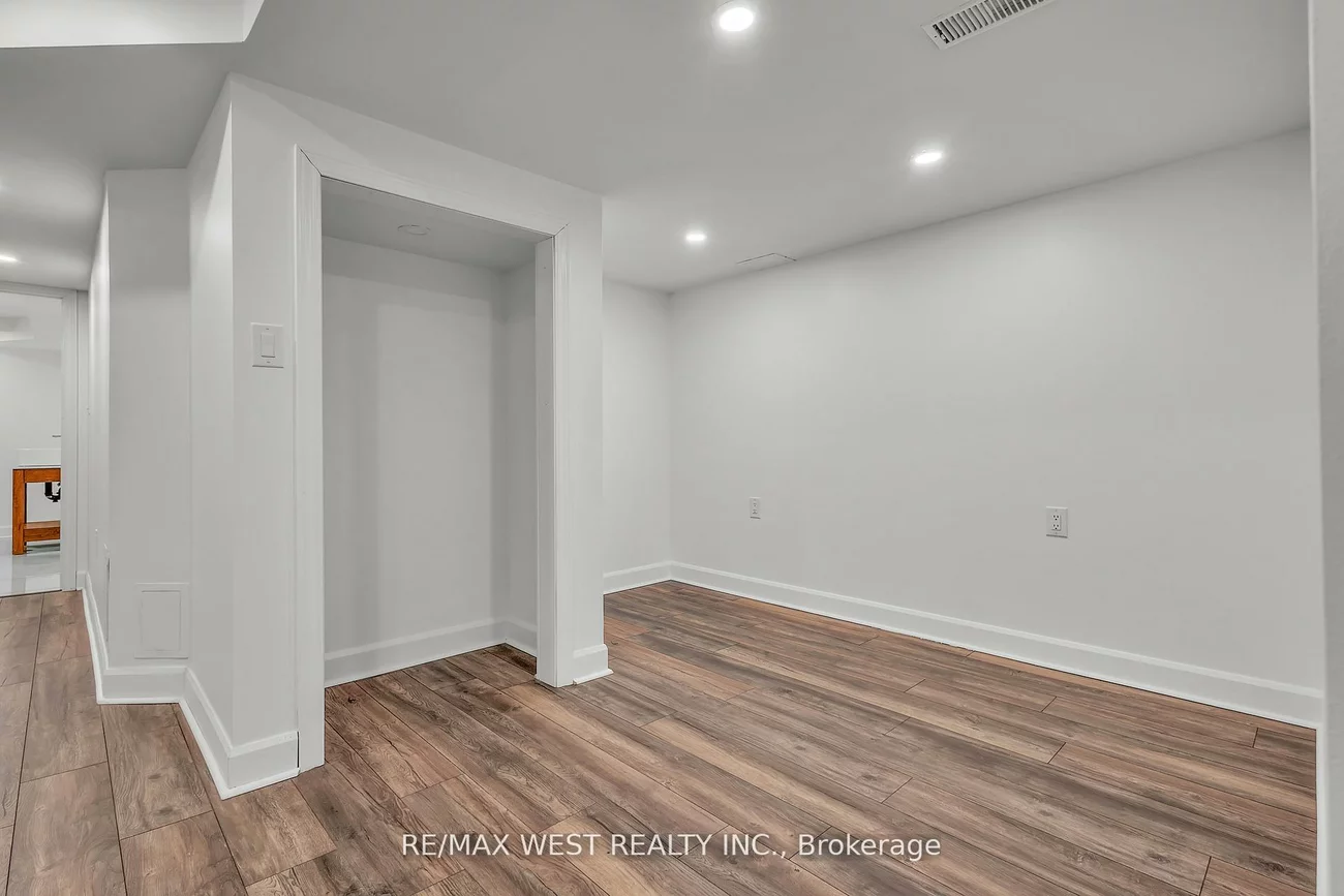 3865, Allcroft, Lisgar, Mississauga